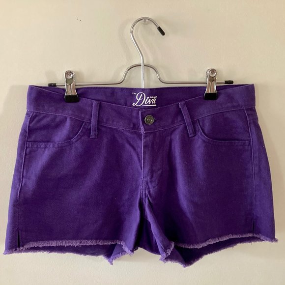 "The Diva" Shorts - Picture 1 of 4